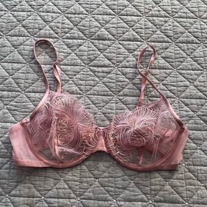 La Perla Camelia
Underwire Bra Pre Owned